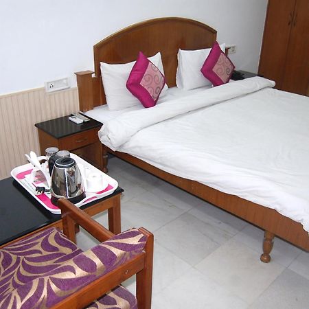 Oyo Flagship 40314 Hotel Victoria International Amritsar Exterior photo